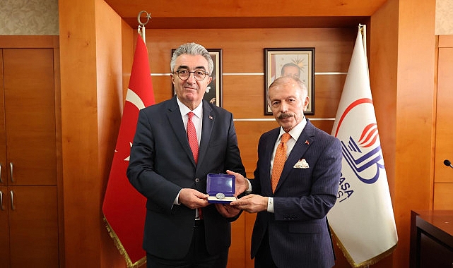 Bayrampaşa’da CHP periyodu: Lider Hasan Memnun mazbatasını alarak misyona başladı