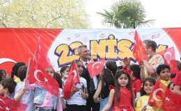 Gölcük Belediye Başkanı Ali Yıldırım Sezer, 23 Nisan Ulusal Egemenlik ve Çocuk Bayramı münasebetiyle bir bildiri yayınladı