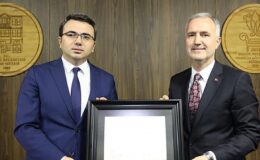 Lider Alper Taban Mazbatasını Aldı