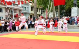 19 Mayıs Atatürk’ü Anma, Gençlik ve Spor Bayramı’nın 105. Yıl dönümü, 19 Mayıs 2024 Pazar günü Malkara’da düzenlenen merasim ve etkinlikler ile coşkuyla kutlandı