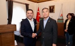 Ankara’nın kardeş kenti Seul’den gelen, Seul Belediyesi Meclis Başkanı Hyeonki Kim ile belediye bürokratlarından oluşan Güney Kore heyeti, Nevşehir Belediye Başkanı Rasim Arı’yı ziyaret etti