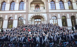 Bilgehane Hafızlık Öğrencileriyle Buluşan Lider Altay: “Bu Hoşluk En Çok Konya’ya Yakışıyor”