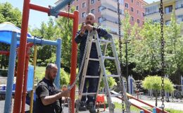 Çankaya Belediyesi, ilçe genelinde 3 milyon 240 bin metrekareyi bulan parklarında bakım tamir çalışmalarını hızlandırdı