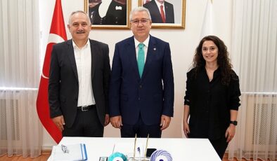 Egeli akademisyen Prof. Dr. Yaşa ve takımı yeni bir bakteri çeşidini literatüre kazandırdı