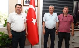 İYİ Parti İlçe Lideri Hüseyin İnan, Kemer Belediye Başkanı Necati Topaloğlu’na nezaket ziyaretinde bulundu