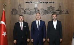 Yıldırım Belediye Başkanı Oktay Yılmaz ile Gürsu Belediye Lideri Mustafa Işık İnegöl Belediye Başkanı Alper Taban’ı ziyaret etti